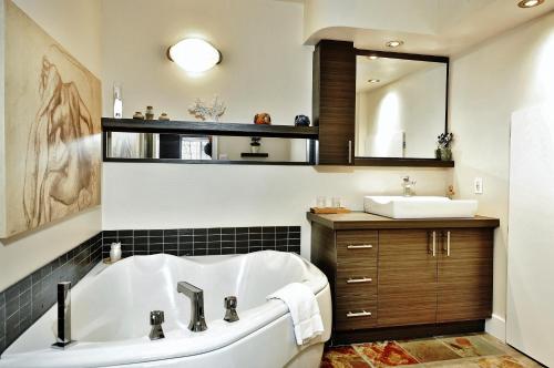 Phòng tắm tại 541 chemin du Hibou