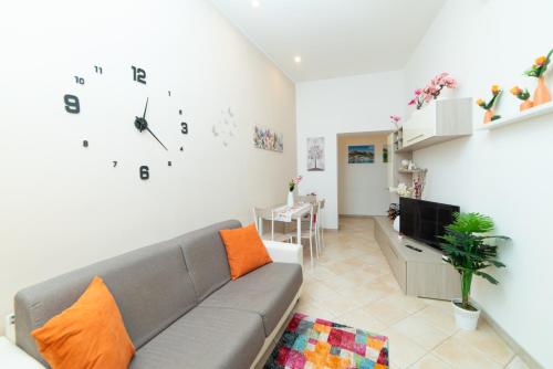 B&B in Naples City Center - Vacation Apartment near the Train Station & Top Naples Attractions