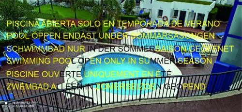 Bazén v ubytovaní 2 Paradise of Benalmádena Residencial Los Patos II a 300 metros de la playa y supermercados, wifi gratis, vistas a la montaña alebo v jeho blízkosti
