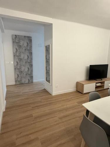 Vivienda renovada y céntrica