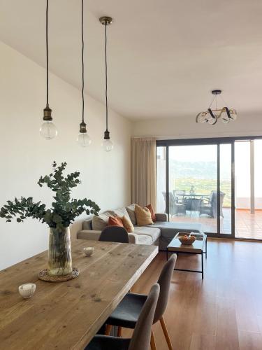 Enjoy 3 in 1 - Sea, Golf and Mountains