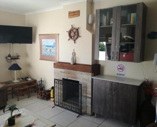 Μια τηλεόραση ή/και κέντρο ψυχαγωγίας στο Captain's Sea Cabin