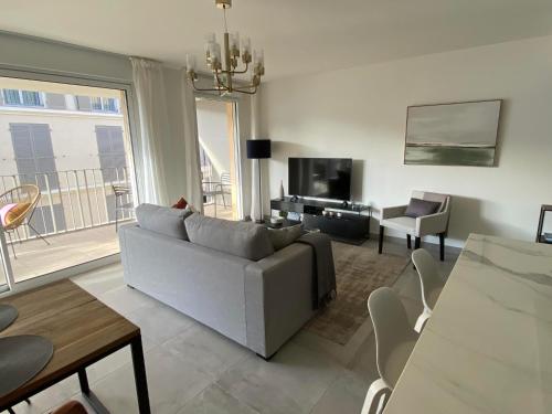 Fabulous Two-Bedroom Apartment with parking