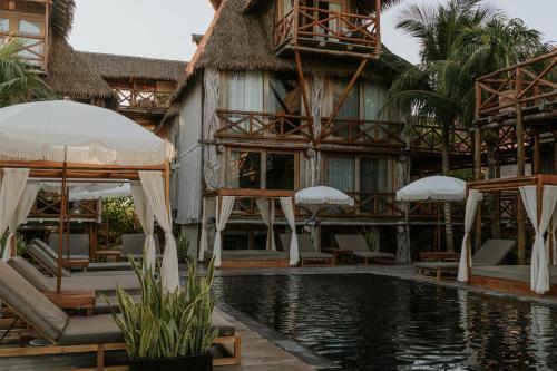 Bazén v ubytování Aldea Kuká, Luxury Eco Boutique Hotel nebo v jeho okolí