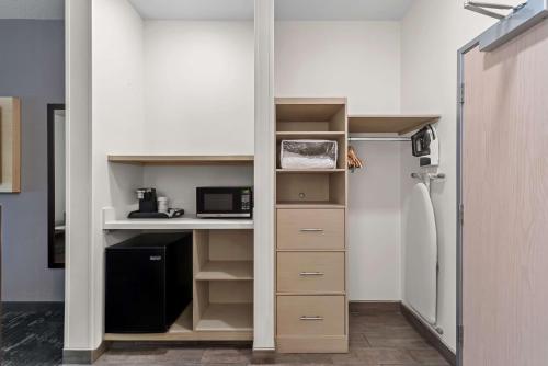 Cucina o angolo cottura di Best Western Plus Ogallala Inn