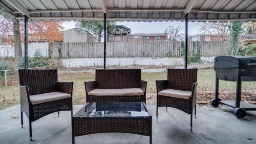 Φωτογραφία από το άλμπουμ του Gorgeous 5BR & 3BA Spacious Home 2 minutes from MGM σε Oxon Hill