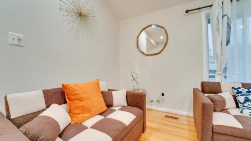 Χώρος καθιστικού στο Gorgeous 5BR & 3BA Spacious Home 2 minutes from MGM