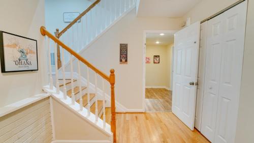 Φωτογραφία από το άλμπουμ του Gorgeous 5BR & 3BA Spacious Home 2 minutes from MGM σε Oxon Hill