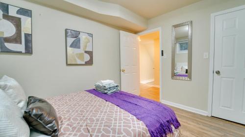 Ένα ή περισσότερα κρεβάτια σε δωμάτιο στο Gorgeous 5BR & 3BA Spacious Home 2 minutes from MGM