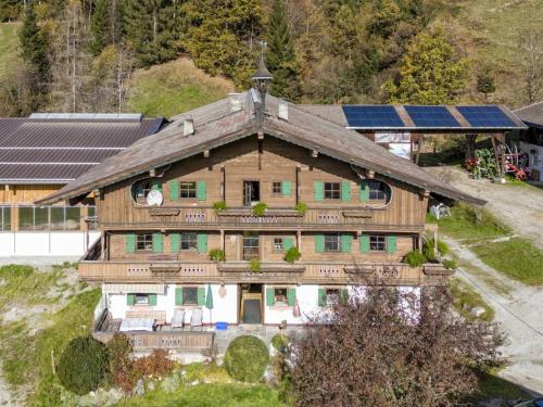 an overhead view of a house with solar panels at Grabnerhof in Brixen im Thale