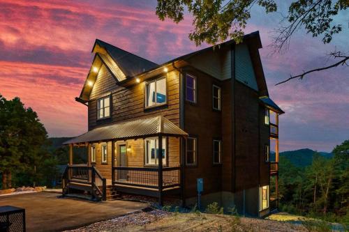 New Explorer's Hideaway,Mtn View, Firepit,Upscale photo 24