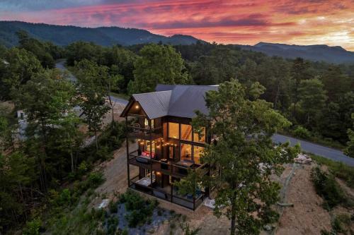 New Explorer's Hideaway,Mtn View, Firepit,Upscale photo 32
