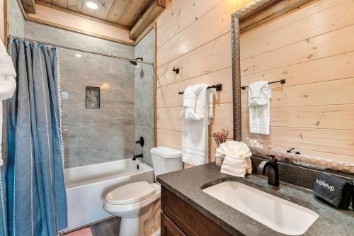 New Explorer's Hideaway,Mtn View, Firepit,Upscale photo 44
