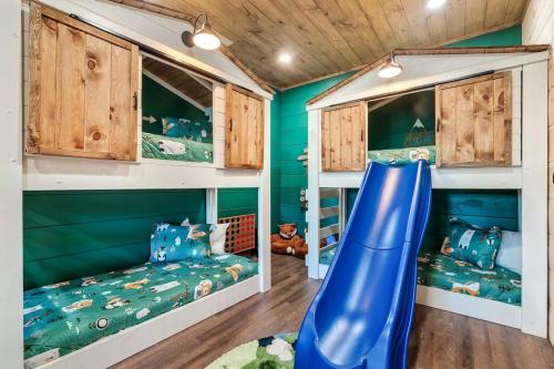 New Explorer's Hideaway,Mtn View, Firepit,Upscale photo 45