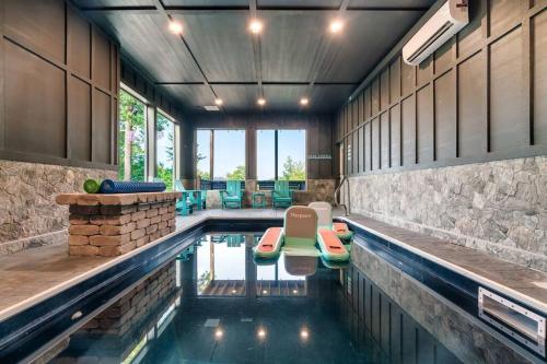 New Explorer's Hideaway,Mtn View, Firepit,Upscale photo 66