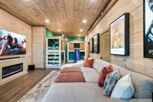 New Explorer's Hideaway,Mtn View, Firepit,Upscale photo 73
