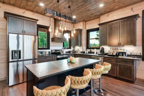 New Explorer's Hideaway,Mtn View, Firepit,Upscale photo 79