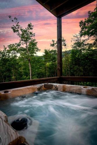 New Explorer's Hideaway,Mtn View, Firepit,Upscale photo 81
