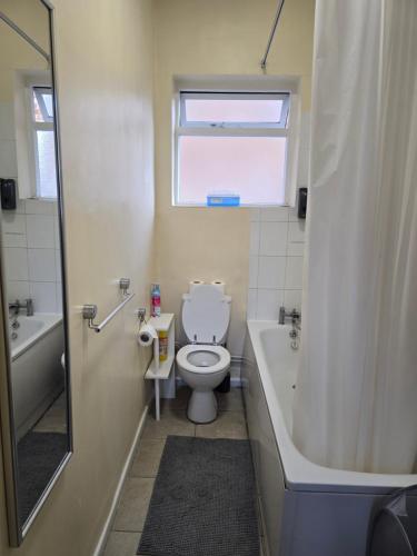 Ένα μπάνιο στο Stylish 1 bed apartment