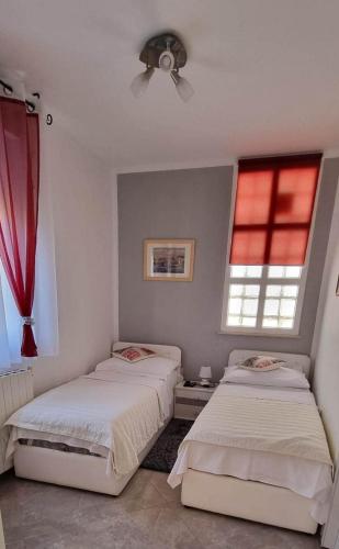 Apartments with parking space Baska, Krk - 23618