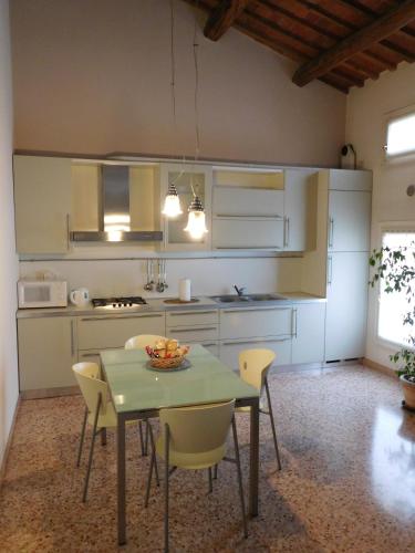 Η κουζίνα ή μικρή κουζίνα στο Residence La Mason
