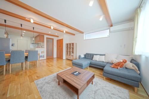 Casa Antonio B 木の温もり 駅近&空港バス 駐車場付