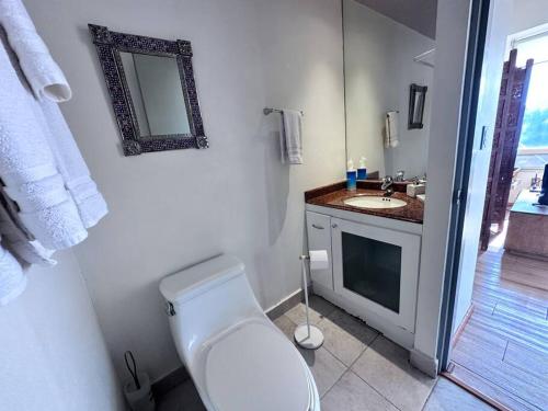 Un baño de Absolute BEST location in CDMX