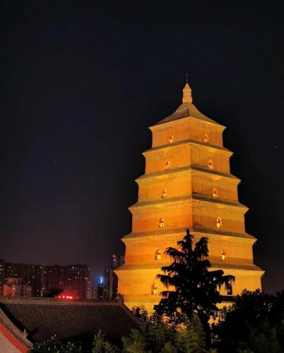 Gambar di galeri bagi Campanile Xi'an Bell Tower Huimin Street di Xi'an