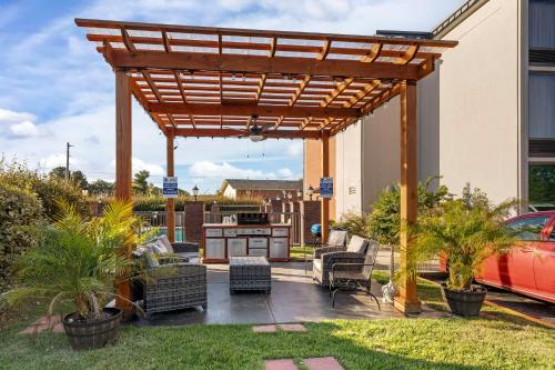 Гостиная зона в Best Western New Albany