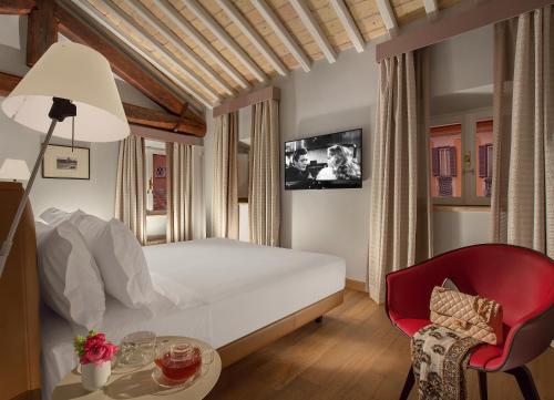 Palazzo Scanderbeg photo 35