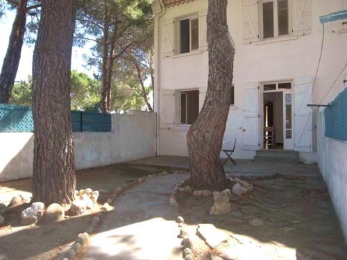 Appartement 2 pièces près de la plage, jardin privé, animaux admis - FR-1-776-110