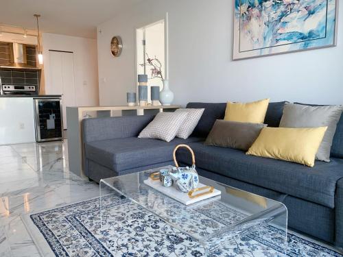 Afbeelding uit fotogalerij van DOWNTOWN AmazingView 2BD2BA FreeParking in Vancouver