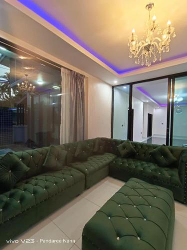 Un lugar para sentarse en AWA Pool Villa