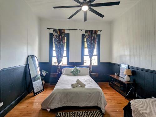 Voodi või voodid majutusasutuse Howzit Hostels Hawaii toas