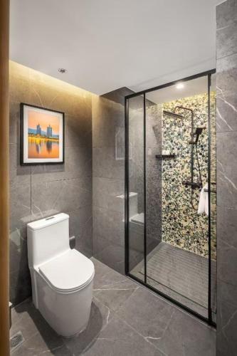 Koupelna v ubytování Country Inn & Suite by Radisson, Kunming Changshui International Airport