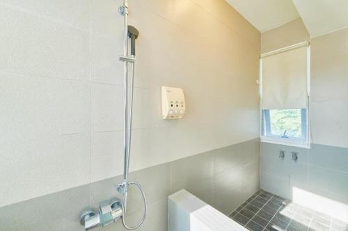 Koupelna v ubytování Ocean Mam Bo Homestay