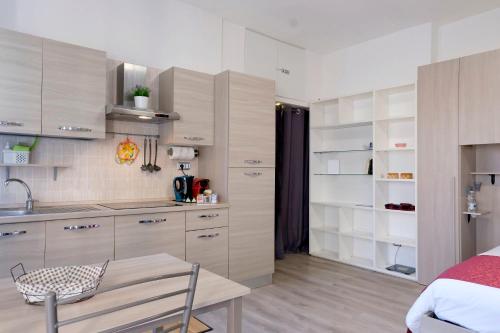 Η κουζίνα ή μικρή κουζίνα στο Metro&Mare House