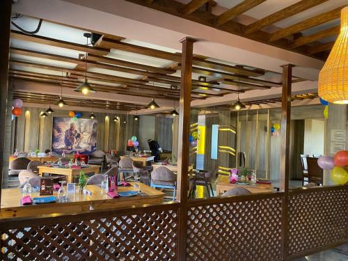 Restaurace v ubytování होटेल गोदावरी Lalitpur