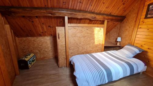 Postel nebo postele na pokoji v ubytování Chambres d'Hôtes Le Plessis à Broye