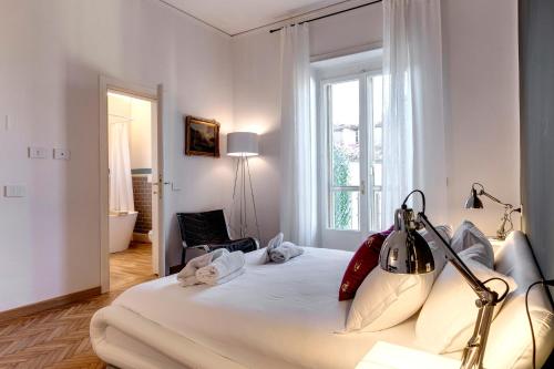Vespucci Luxury Apartment with Amazing View by Mamo Florence