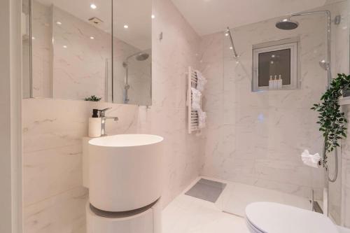 Marbella Hideaway duplex