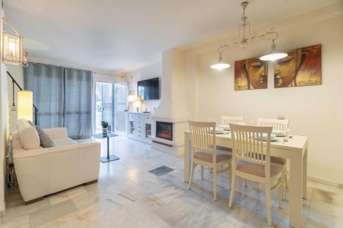 Marbella Hideaway duplex