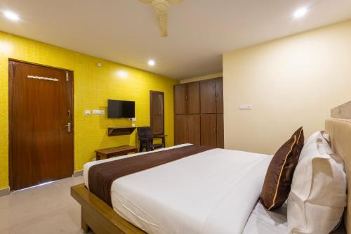 Gallery image of HoteI Jaasri in Visakhapatnam