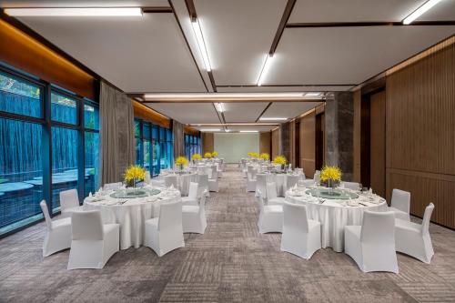 Restaurace v ubytování Crowne Plaza Sanya Yazhou Bay by IHG