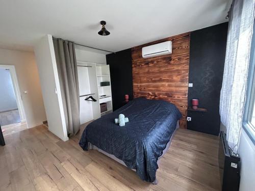 Photo de la galerie de l'établissement Paisible MAISON familiale - 4 Chambres - 2 SDB - terrasse et jardin - parking privé - Limoges, à Limoges