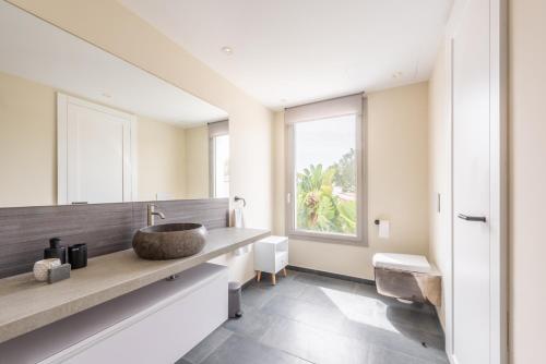 Casa Belle luxury beach side villa