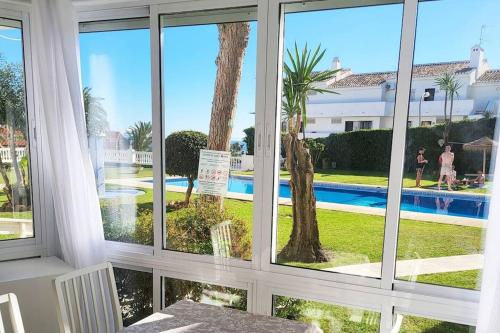 Luxury Apartment 30m from beach