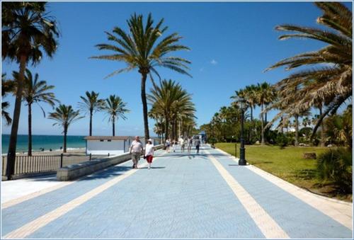 Deluxe 3 Bedroom by Aqua Apartments, Marbella