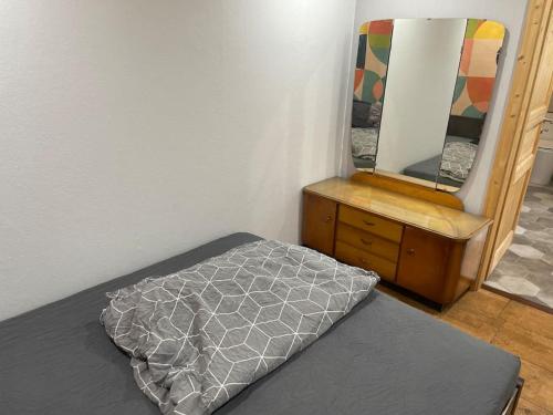Cama o camas de una habitación en Cozy Tiny House mit WLAN & Sauna