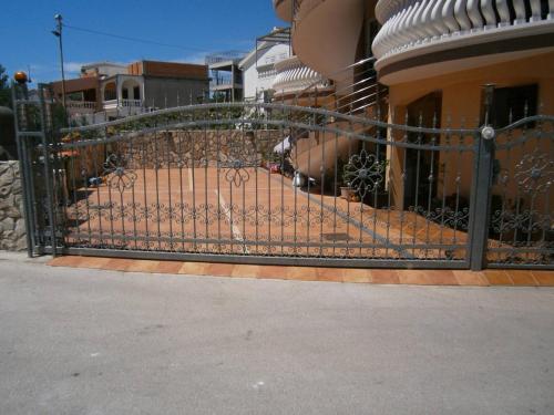 Beautiful holiday apartment Sanela for relaxed vacation